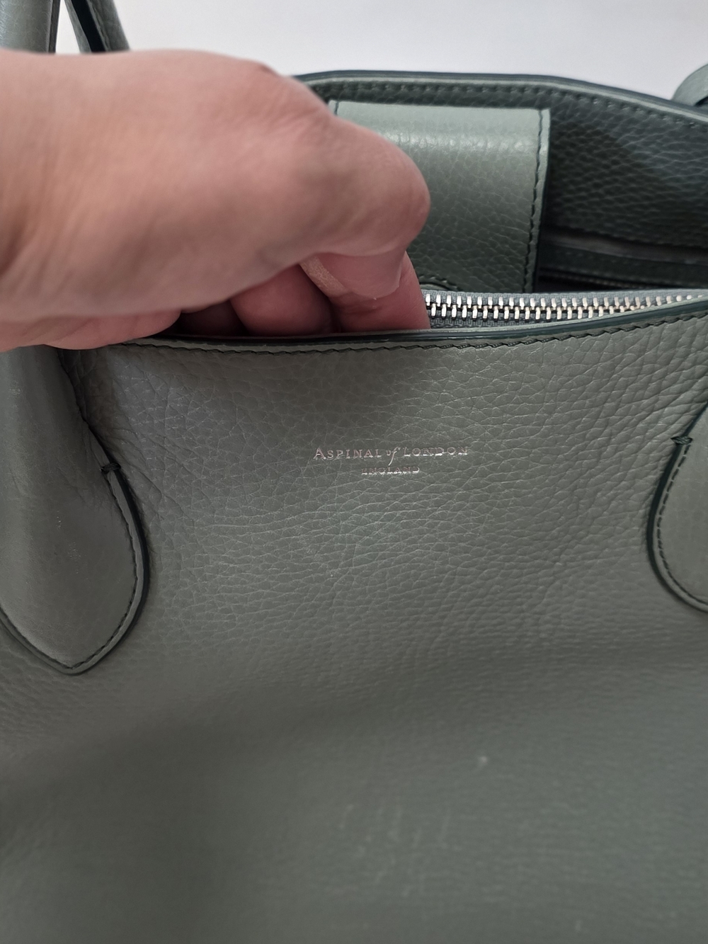 Designer-Style Women's Travel Tote Bag in Slate Green - Picture 7 of 7